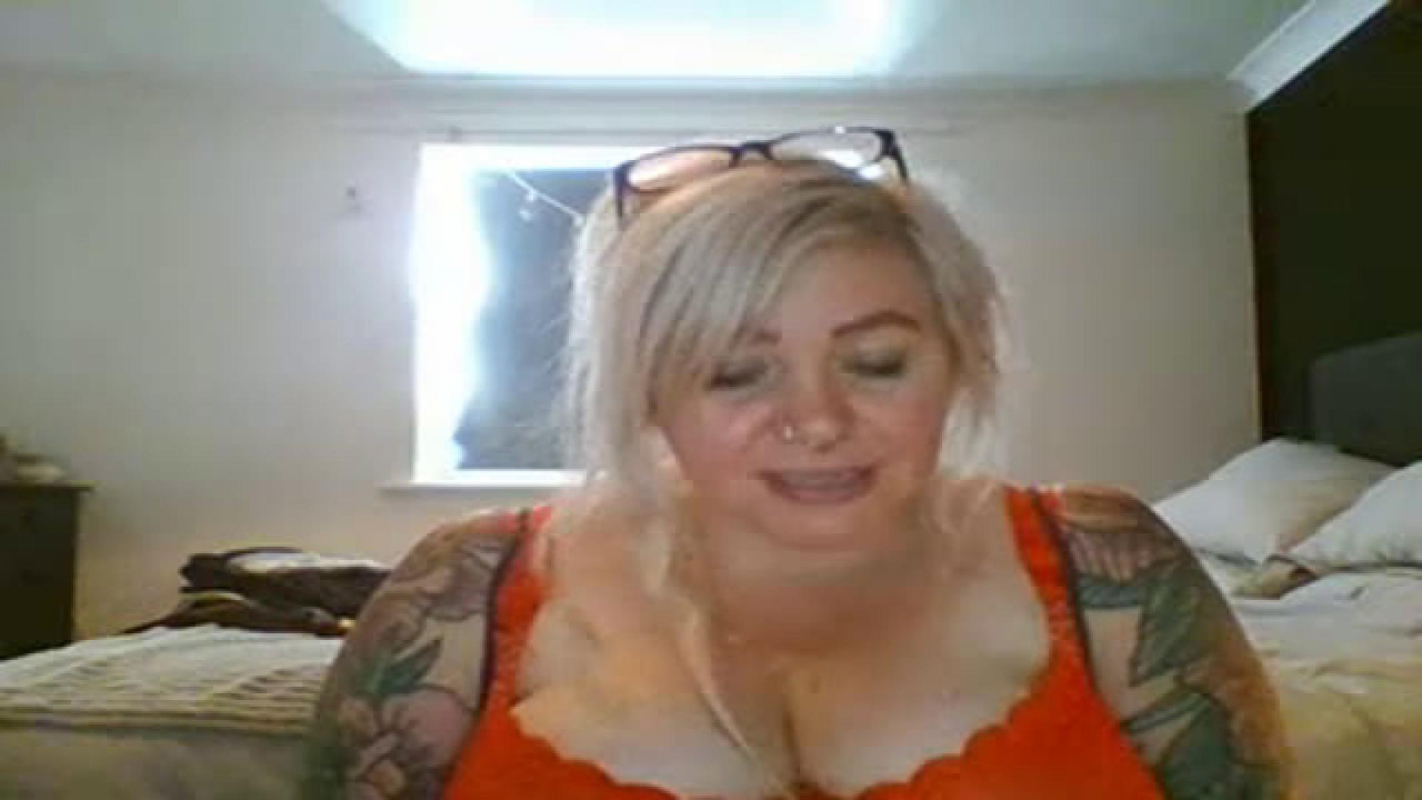 inkedpops Fucked [2017/08/11 10:35:16]