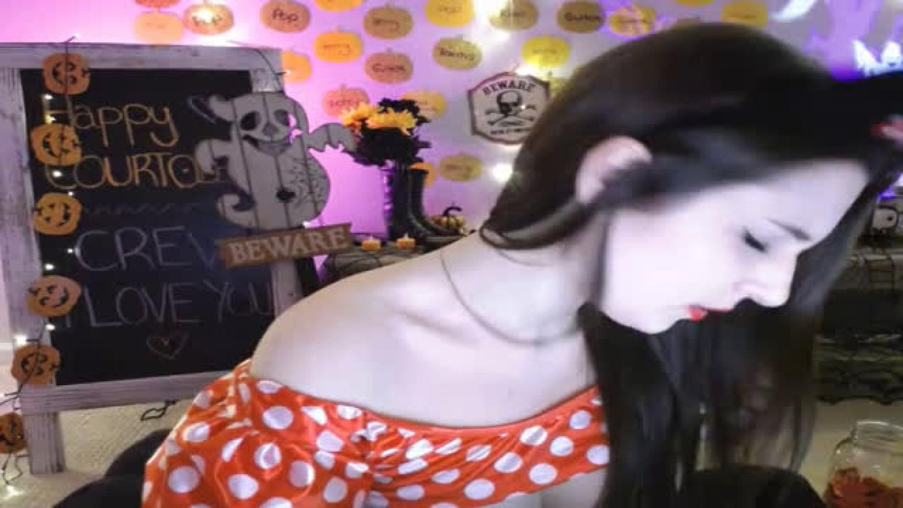hellocourtney Cunt Show [2017/10/04 07:22:09]