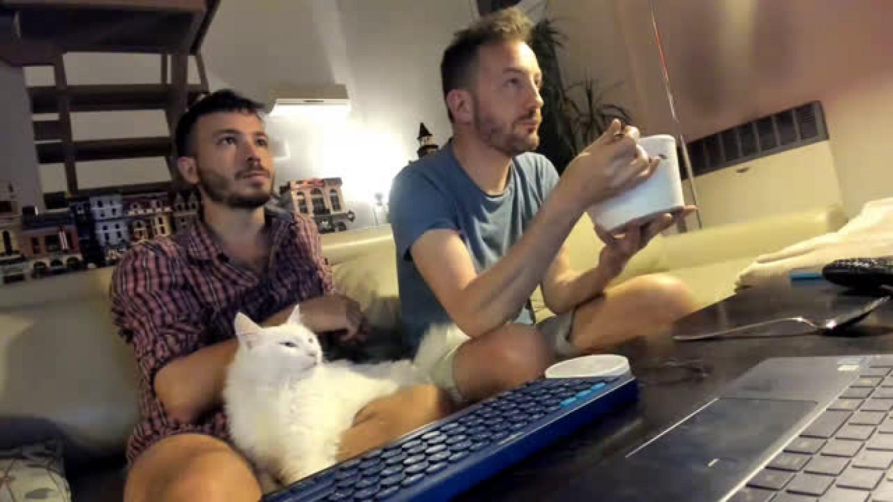 manuydiego [2017/11/17 06:25:08]