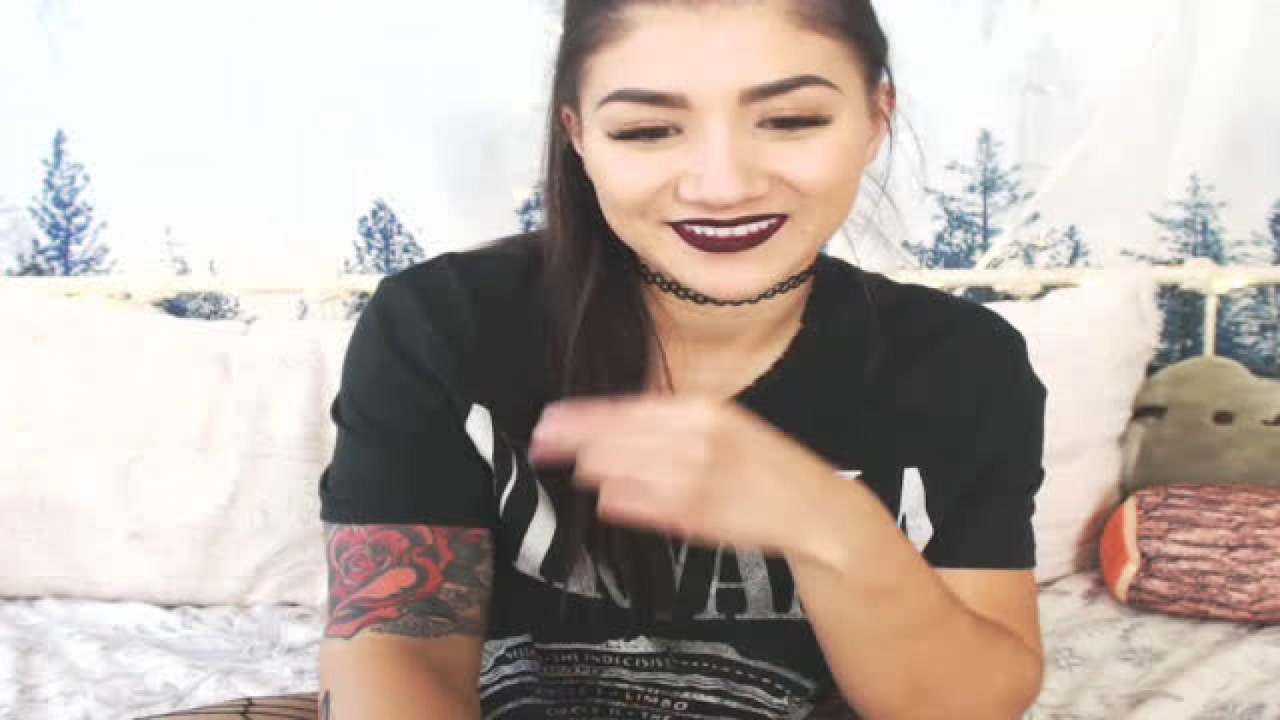 milawinter Lesbian Webcam [2017/09/14 00:40:15]