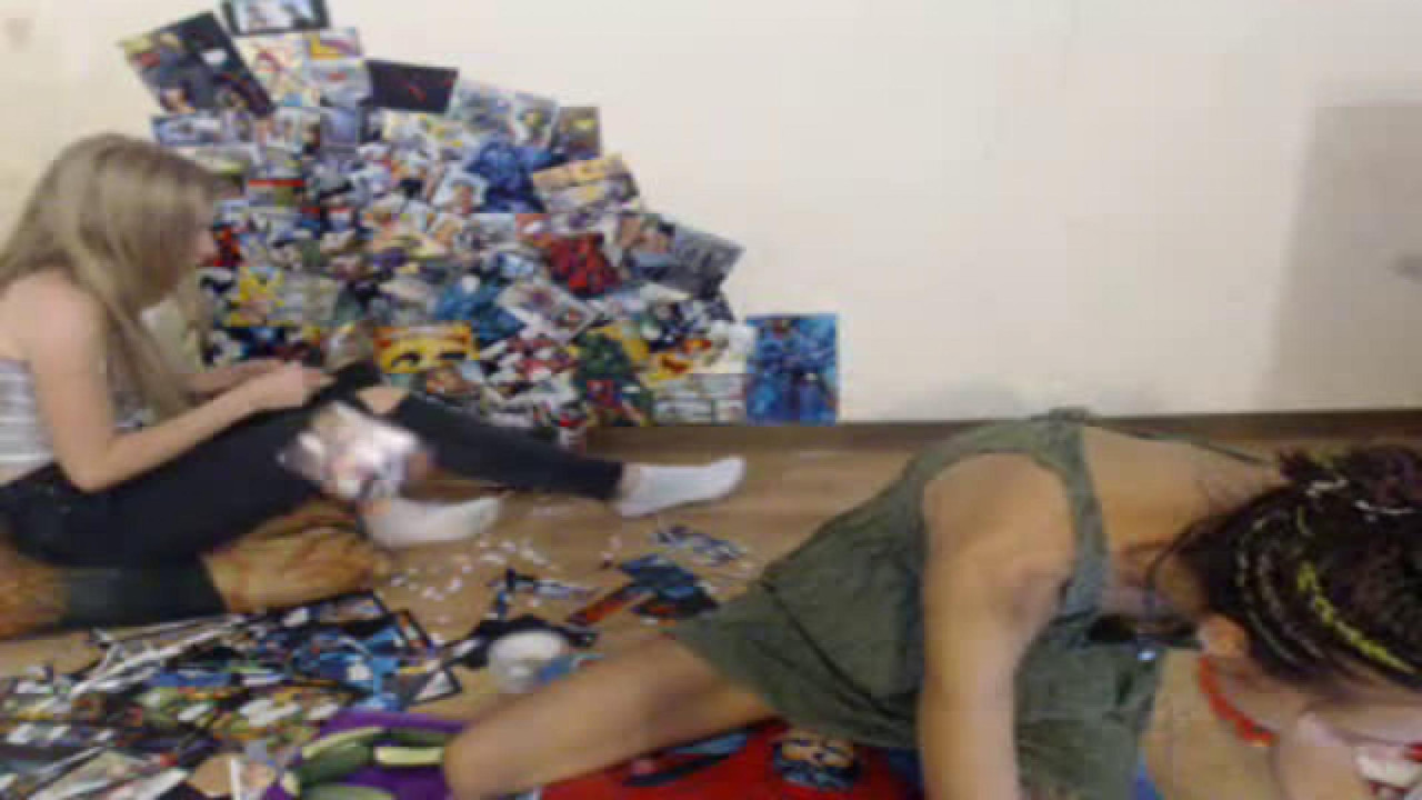 annie_holmes Deep Webcam [2017/09/17 14:50:12]