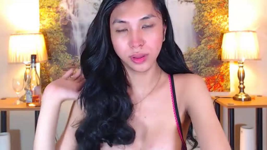 xpetitehugecockx