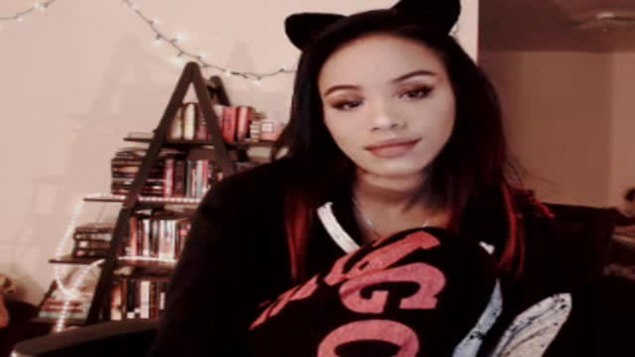 princess_ryan Lotion Webcam [2017/10/20 02:40:52]