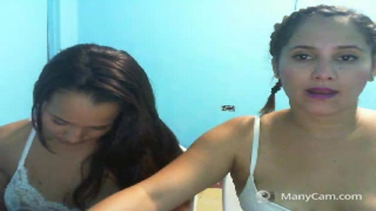 fresitaxxx10 Topless Show [2017/06/17 18:10:37]