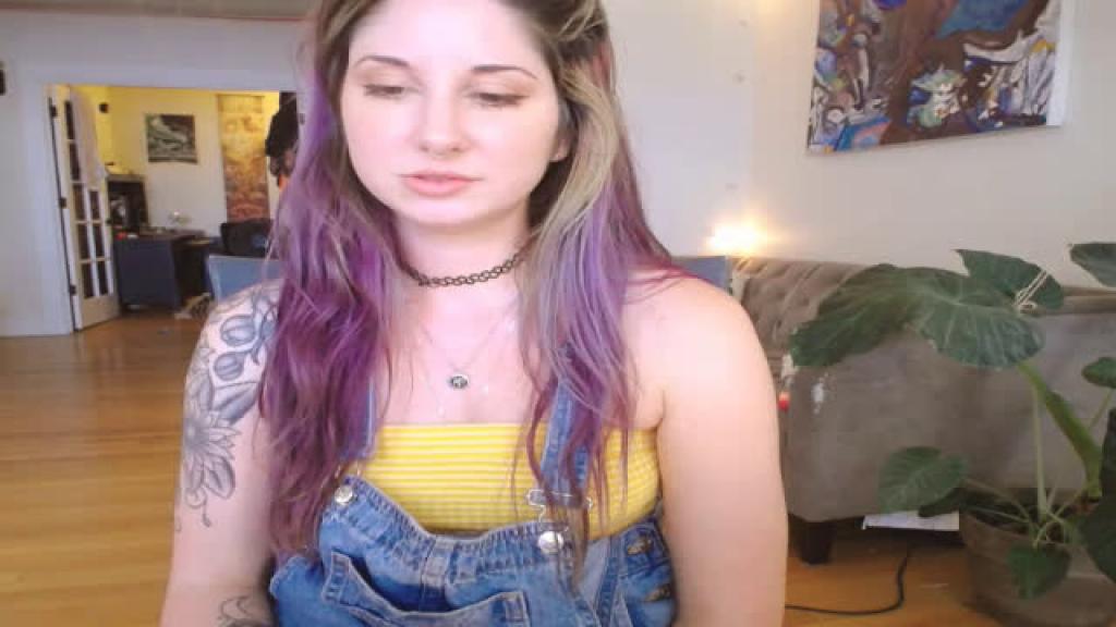 sluttypotato_ [2019/07/13 00:07:32]