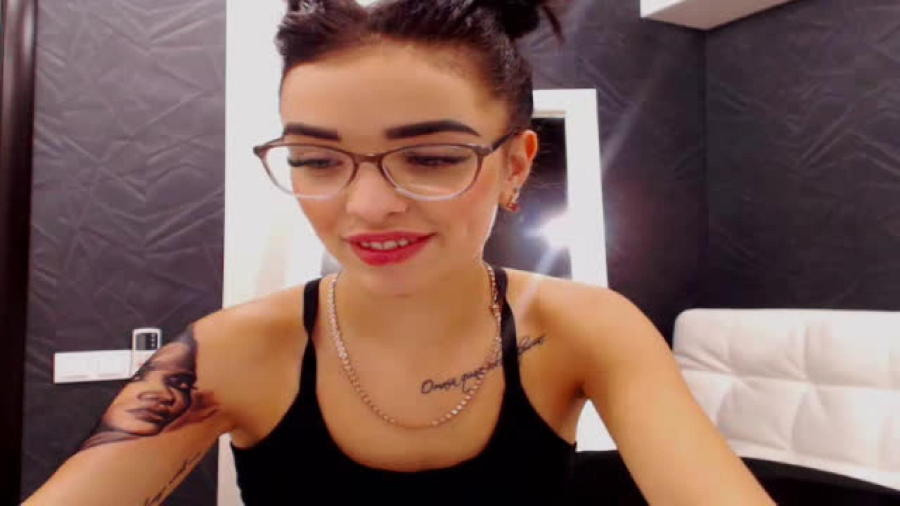 diana_wayne Tease Webcam [2017/11/10 01:55:26]