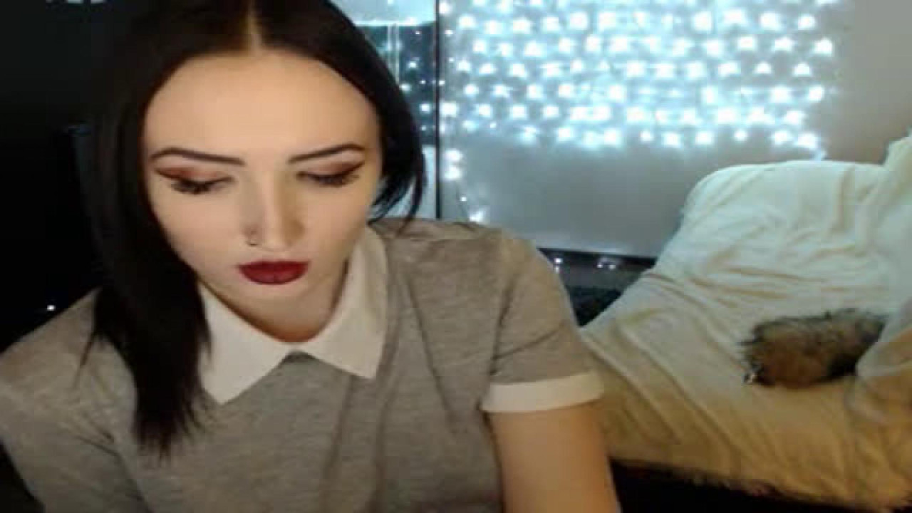 littlecaprise ManyVids Webcam [2017/12/20 01:06:24]