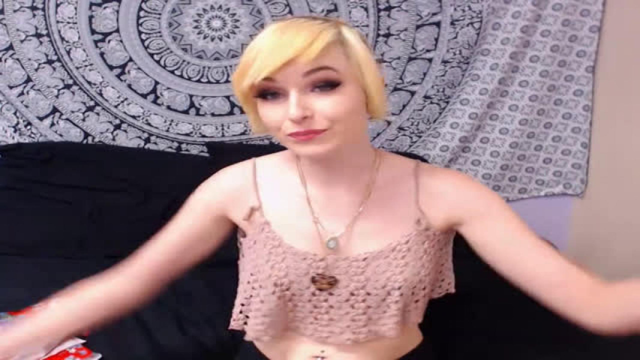 dakota_bliss Recording Webcam [2017/11/16 06:20:25]