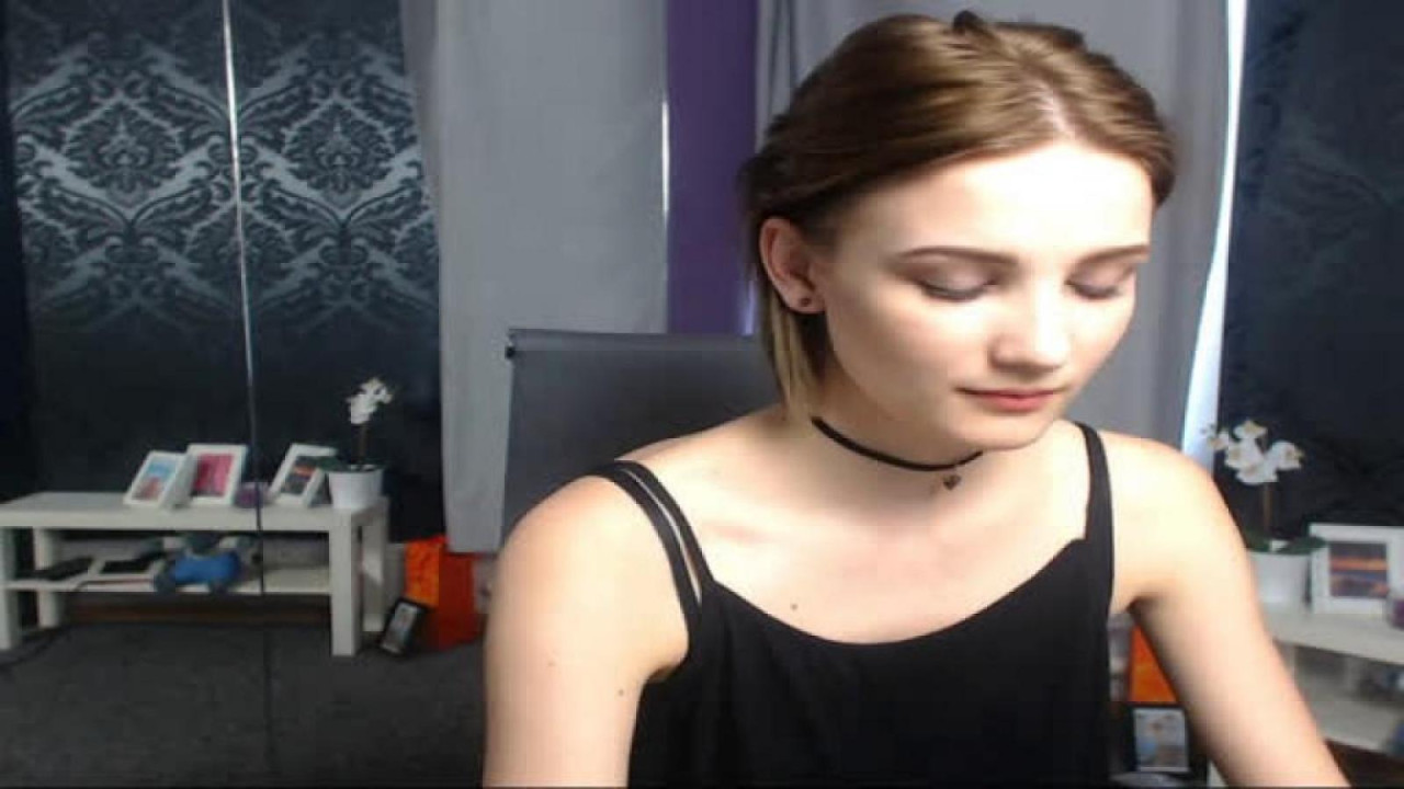 lena_james20 Private Show [2017/05/20 07:15:48]