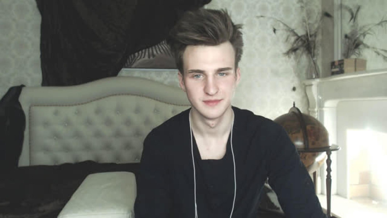 valentine_secret Recording Webcam [2018/04/20 14:50:42]