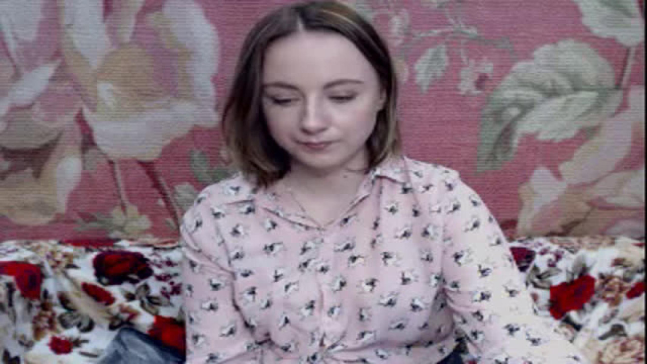 wildlara Blowjob Webcam [2018/04/18 10:42:51]