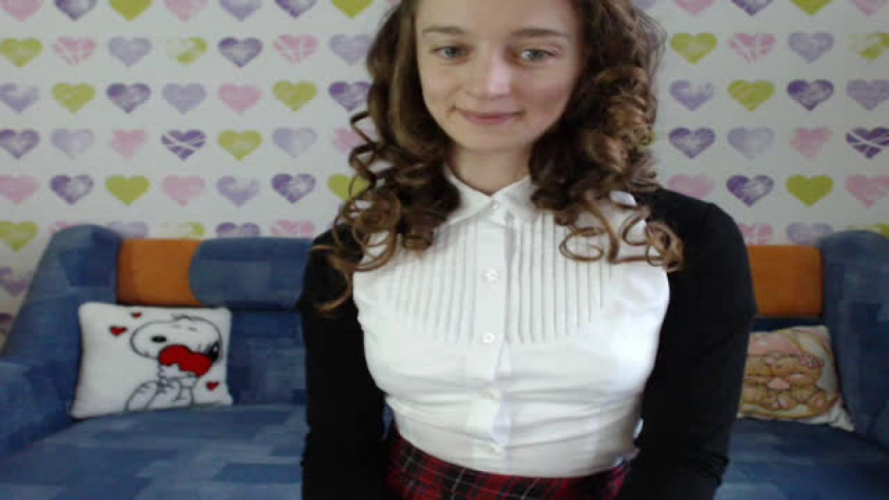 shyschoolg1rl Rare Webcam [2018/04/19 05:35:12]