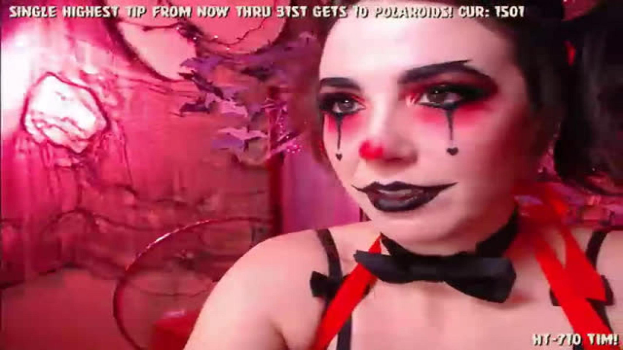yarroween Tease Webcam [2017/10/30 00:11:25]
