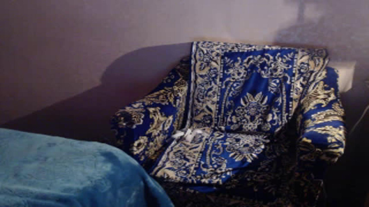 selenaa98 MFC Webcam [2017/09/26 12:15:38]