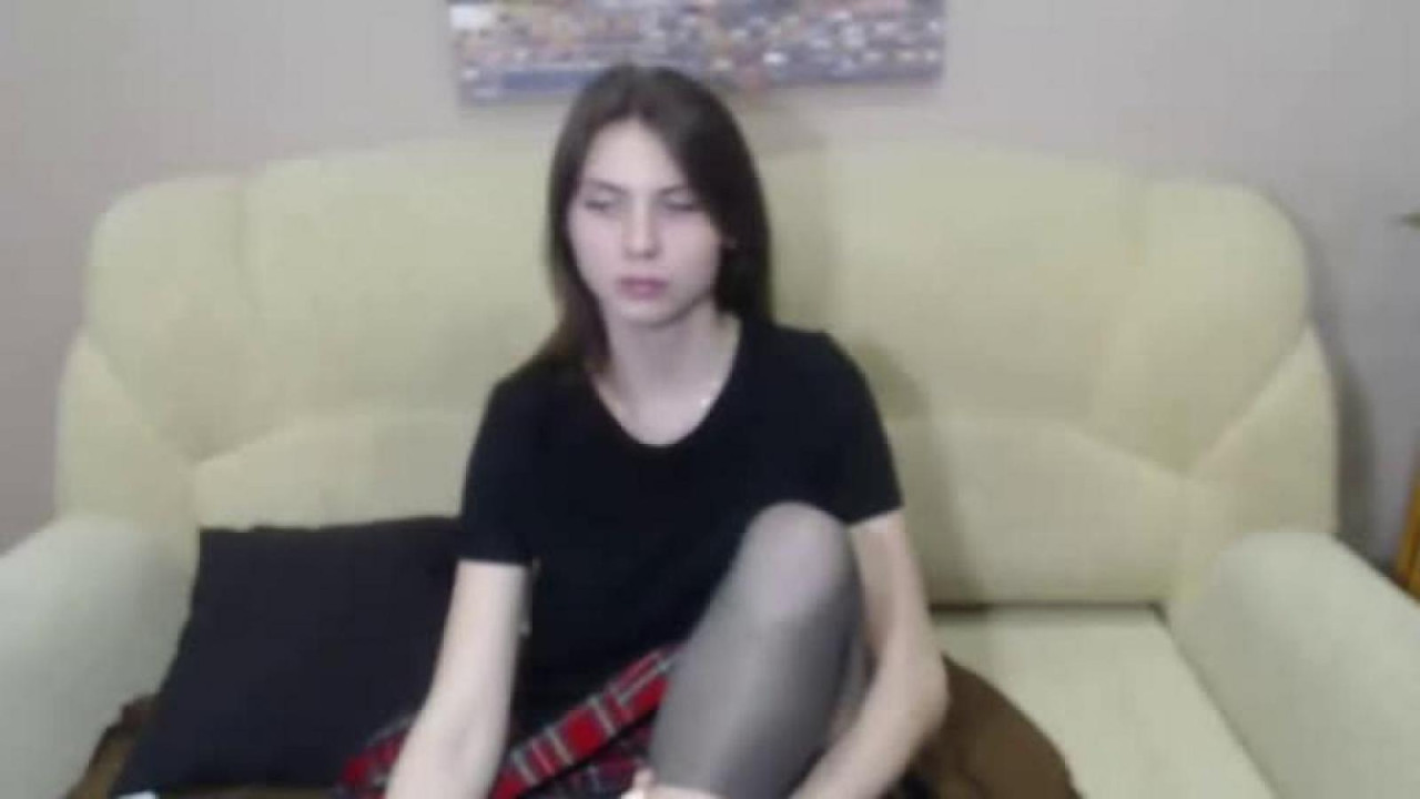 alexmoon Stream Webcam [2017/06/15 23:16:17]