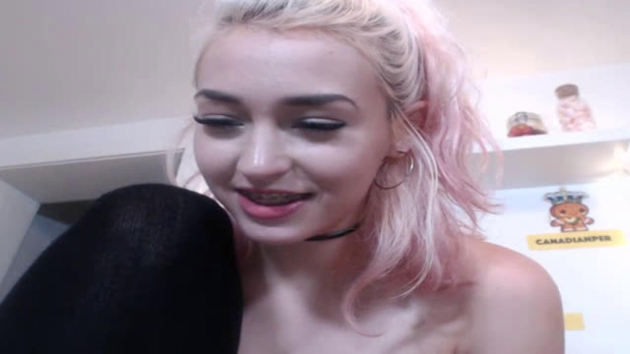 chloeskittle_ Camwhore Show [2017/10/16 22:05:53]