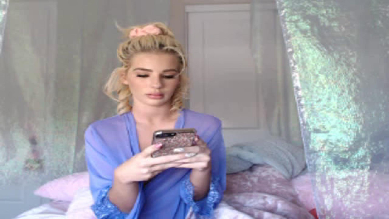 cupcakebarbie Spanking Show [2017/10/15 20:42:43]