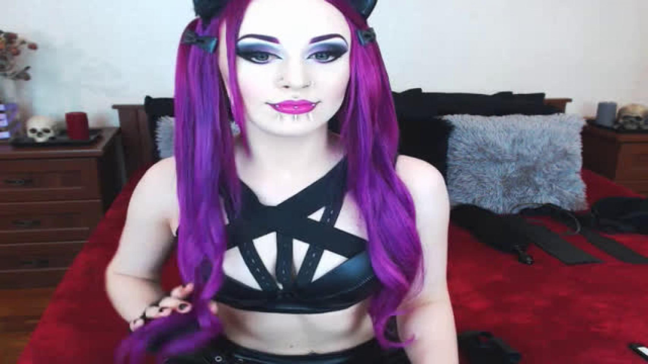 xandria_666 Snapchat Show [2017/10/08 22:11:30]