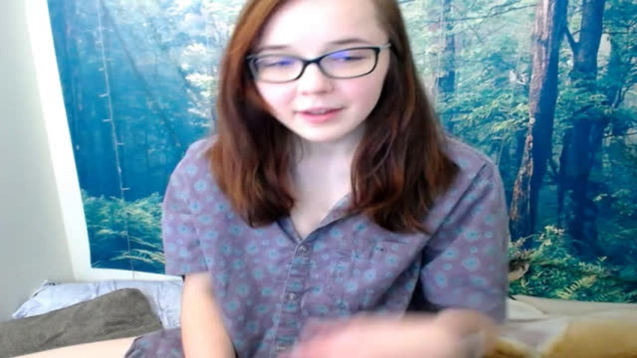 mira_xo Fisting Webcam [2017/11/14 20:10:13]
