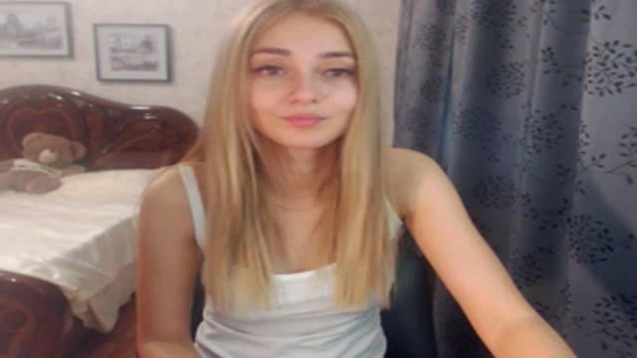 rockygirlll Lesbian Webcam [2017/10/22 12:05:52]