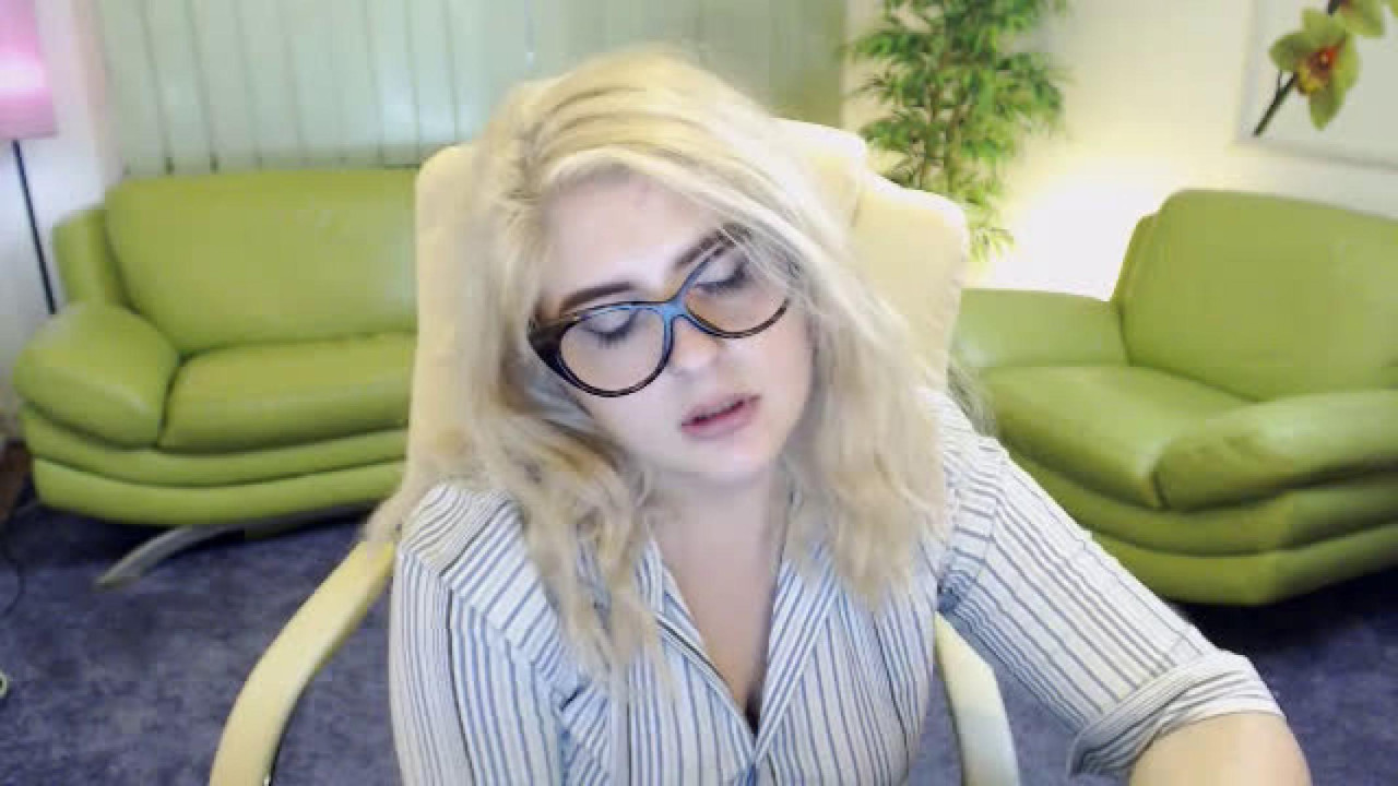 lolaposhe Twerking [2017/09/16 11:31:08]