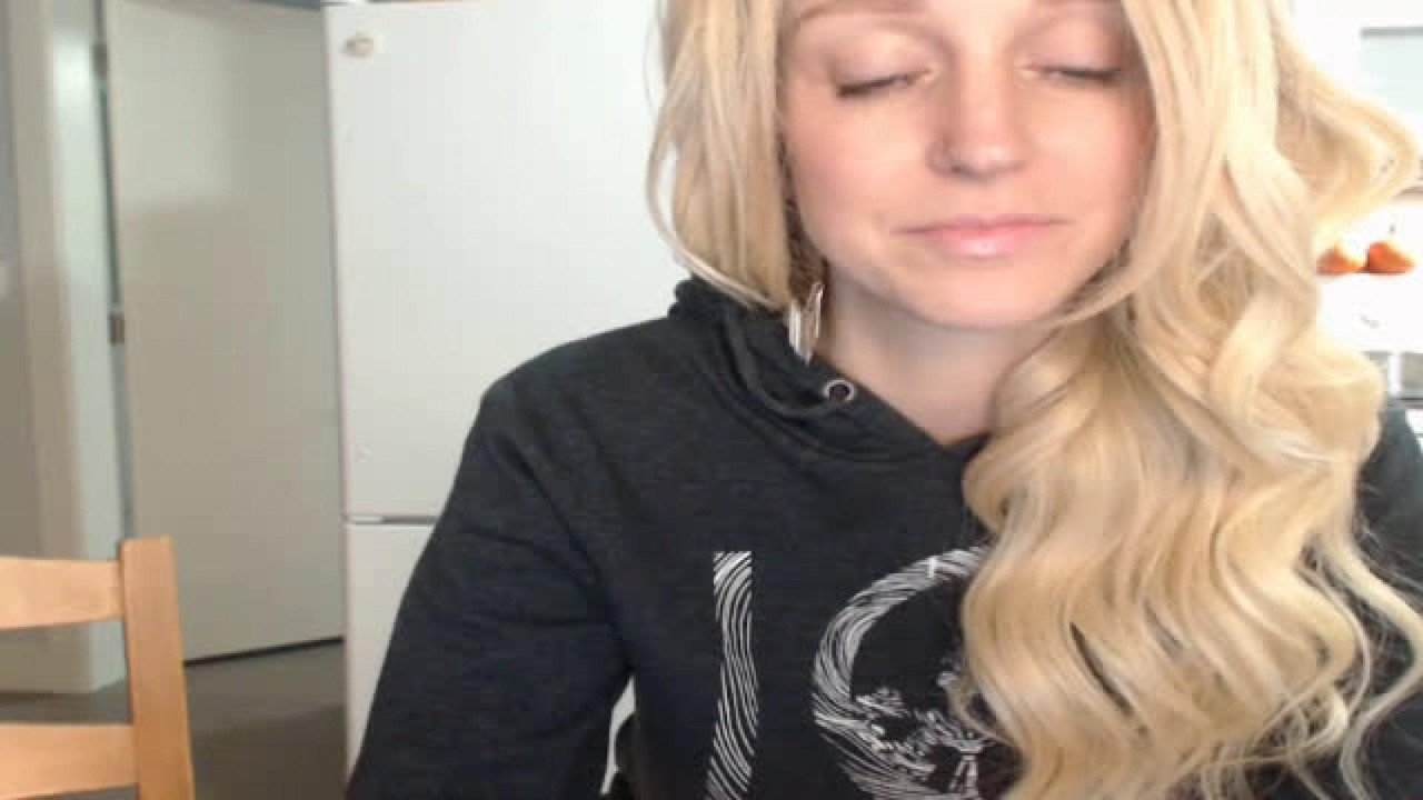 olivia_paige Lotion Show [2017/10/16 22:00:25]