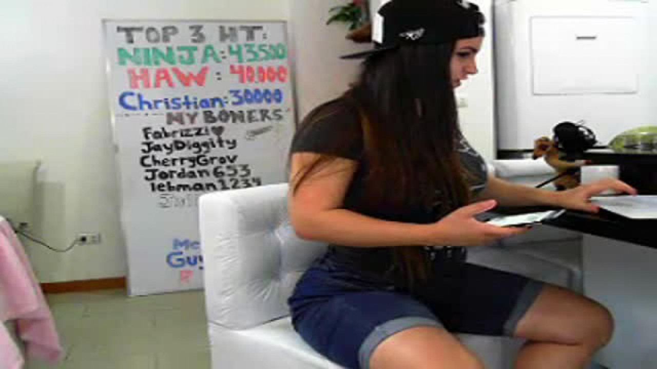 ownerofwahb1r Dildo Webcam [2017/10/11 23:15:38]