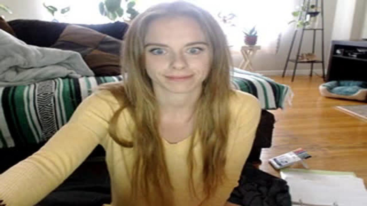 katiedahrk Topless Webcam [2017/10/08 19:38:13]