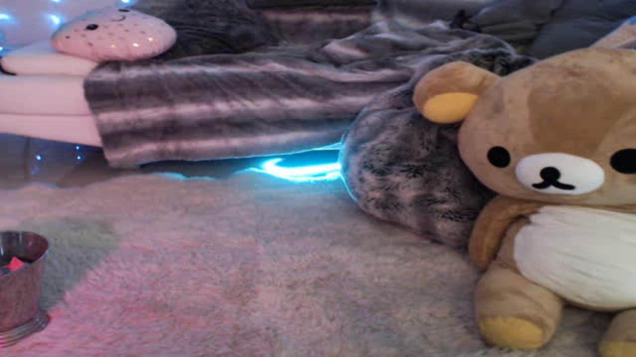 alicexmaia Flashing Webcam [2017/08/30 03:46:56]