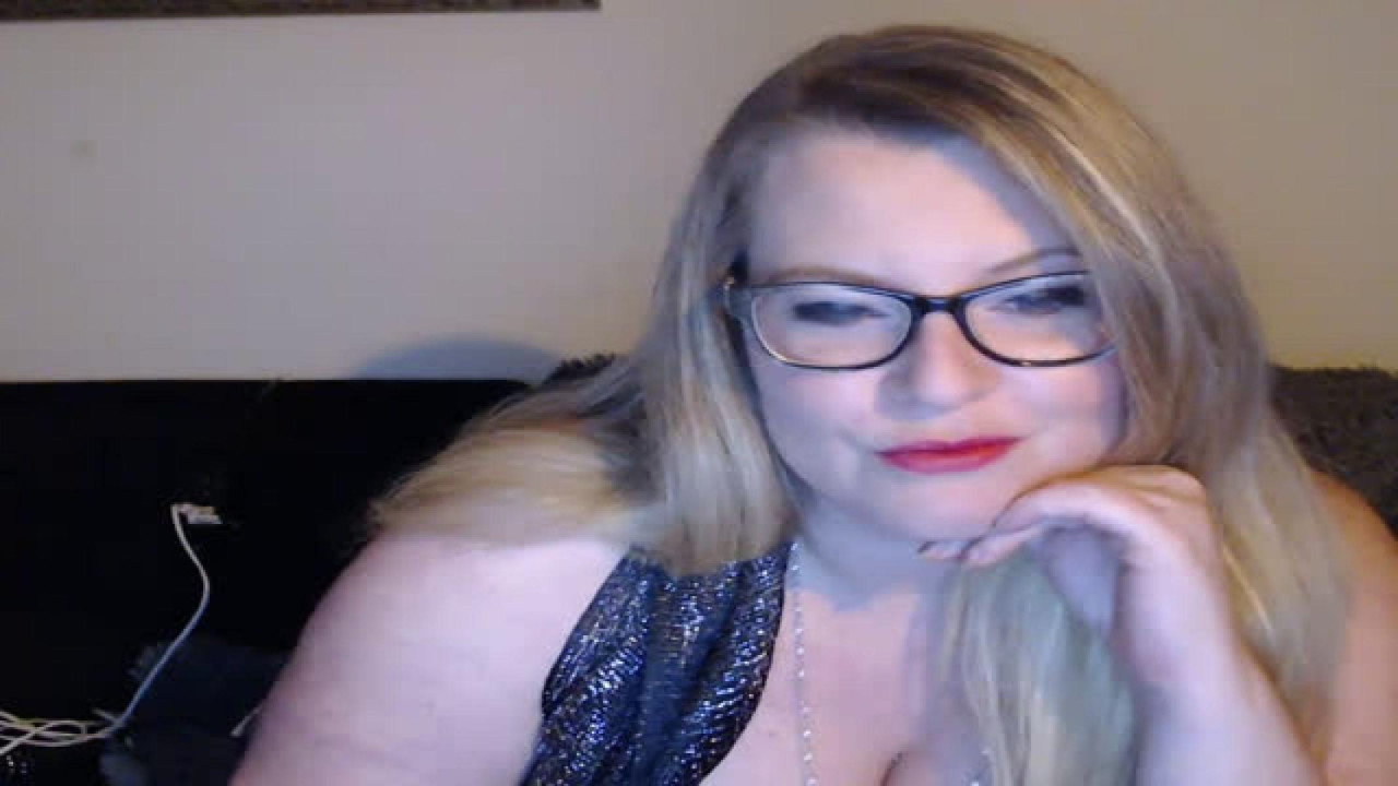 phoenixxfun CamWhore [2017/12/18 19:26:27]