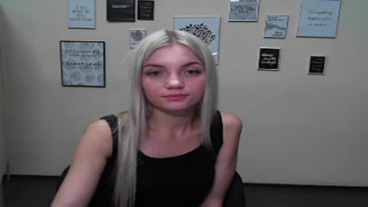 oliiii_cute MyFreeCams [2017/09/25 22:26:04]