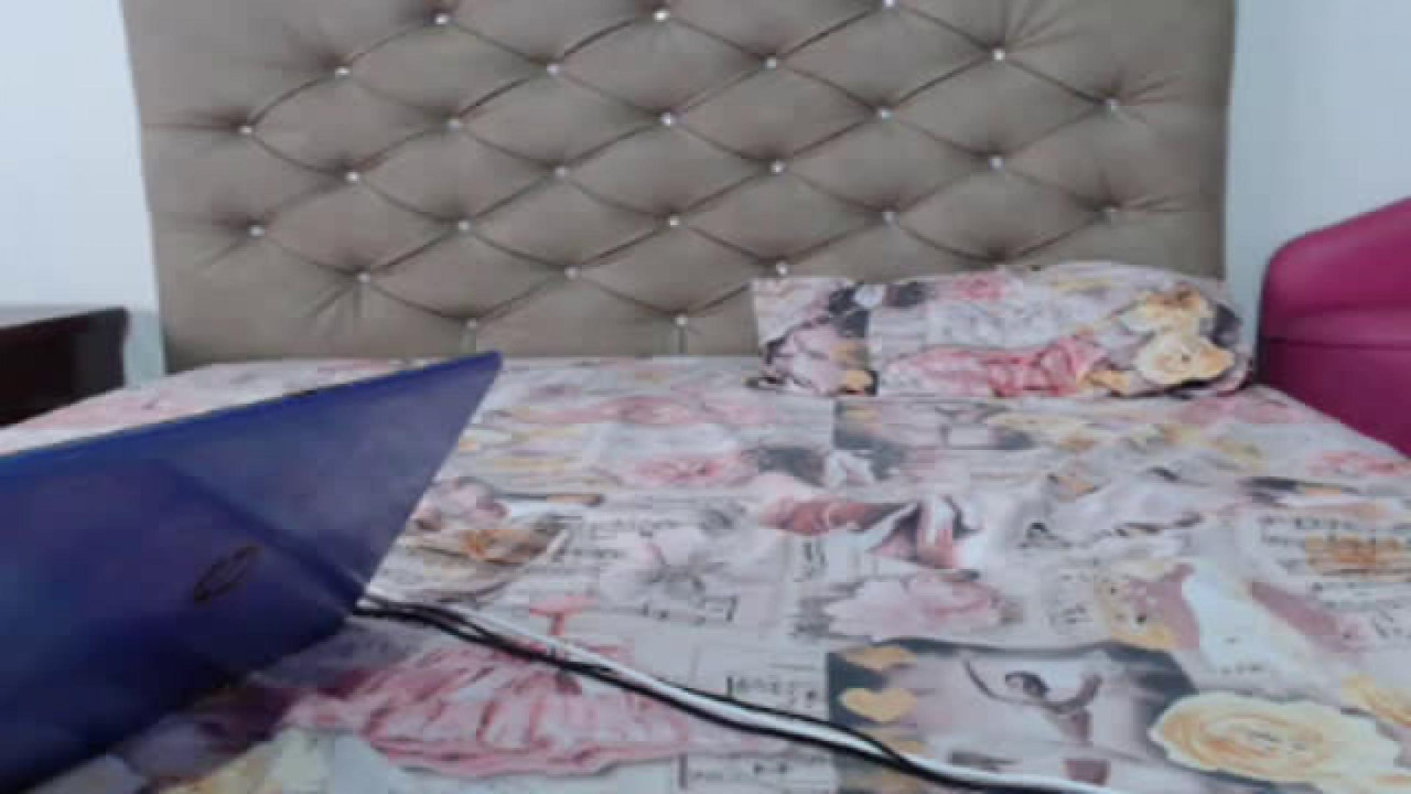charlenehoward XXX Webcam [2017/12/13 19:20:43]