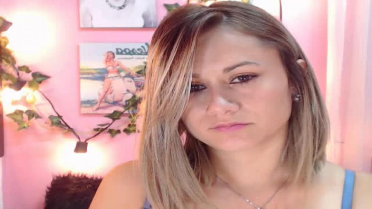 v4nnessa Camwhore Webcam [2017/06/14 08:52:10]