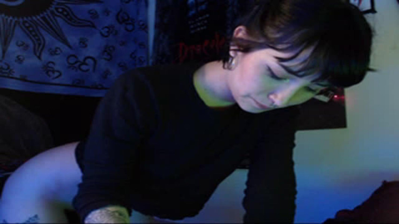 petit_haze CamWhore [2018/01/16 04:25:24]