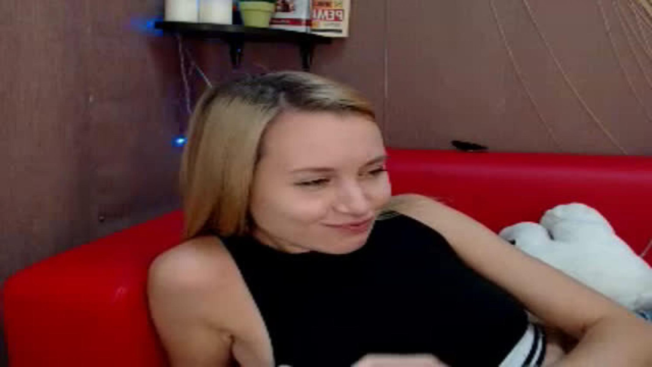 bluberynights Gagging Webcam [2017/08/14 04:55:51]