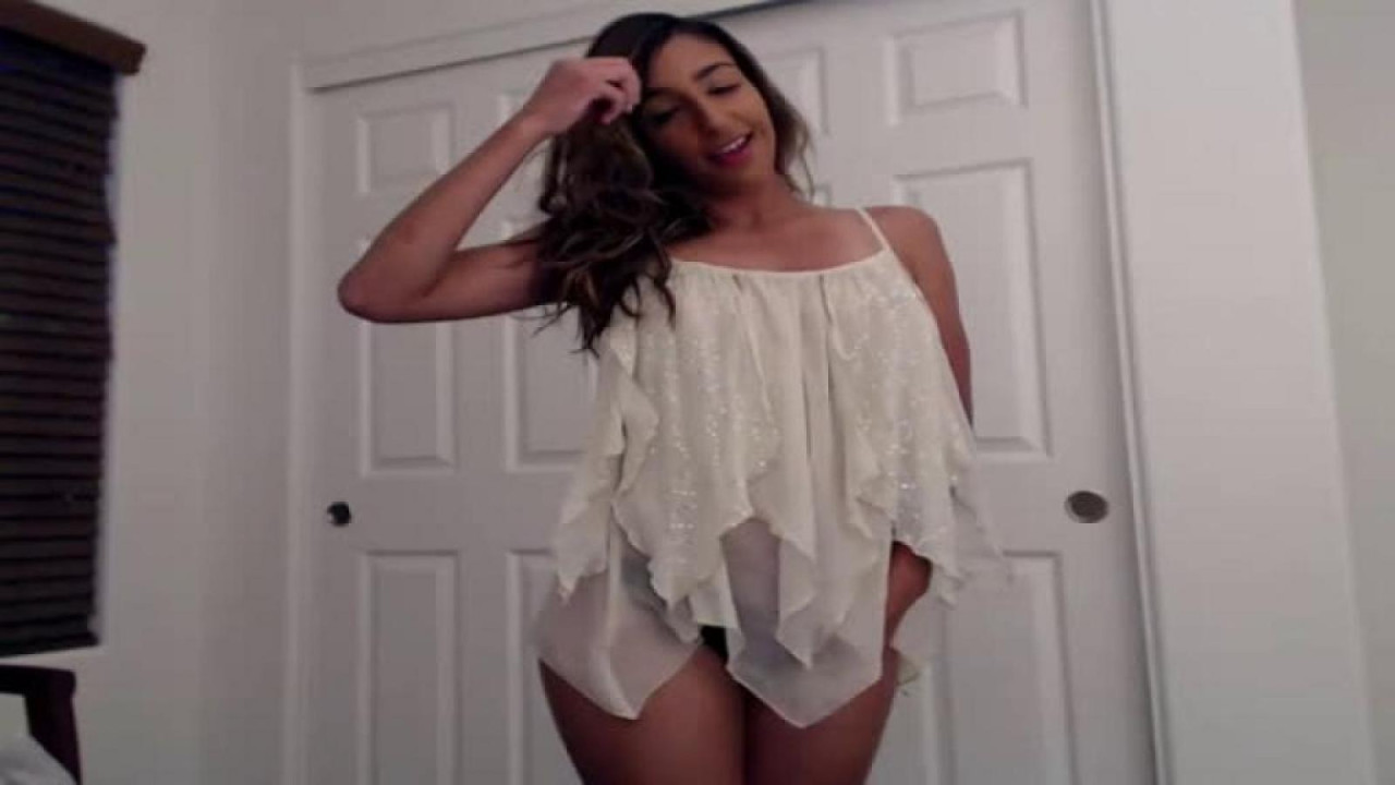 amialovesall19 Gagging Video [2017/07/06 03:10:55]