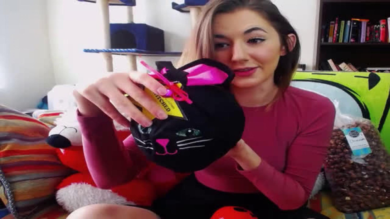 ritsybunni Flashing Webcam [2017/10/23 18:36:58]