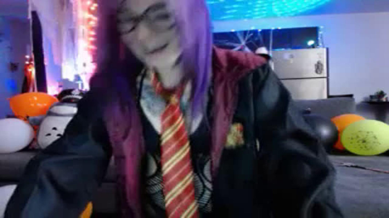 viciousfeline Riding Webcam [2017/10/29 00:30:35]