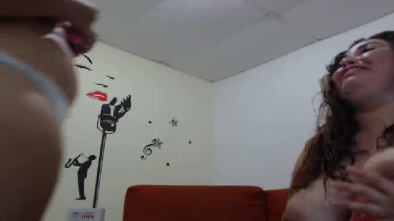 abbisexx Doggy Webcam [2017/11/21 06:48:27]