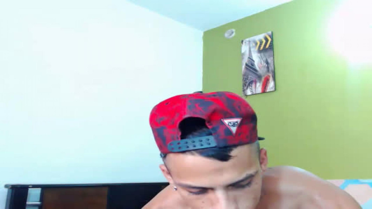 rogerstevxxx Strip Show [2018/01/23 18:40:53]