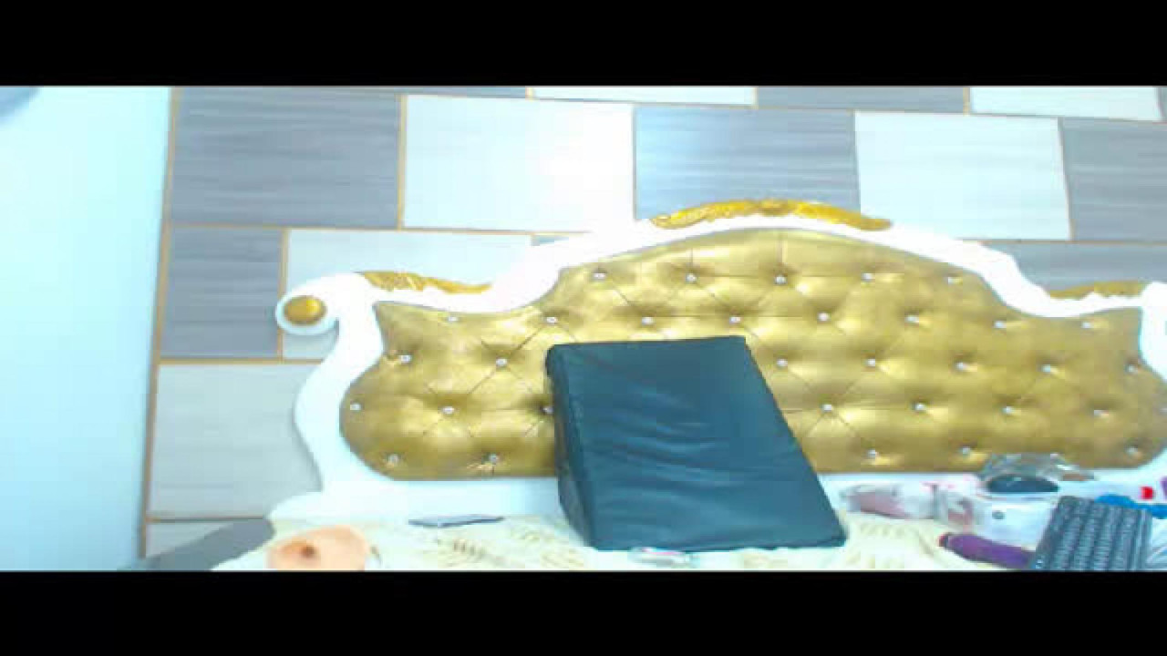 dirtysexylatinn Group Webcam [2017/11/20 22:21:34]