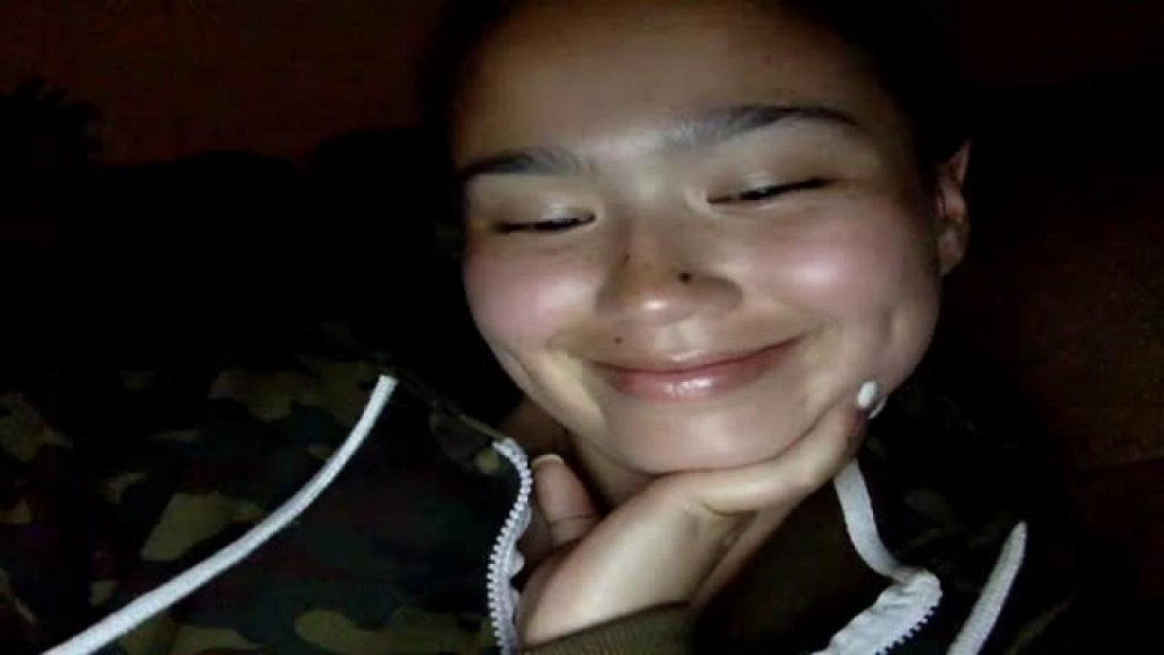 cheekypieqt Webcam Show [2017/06/14 01:10:17]