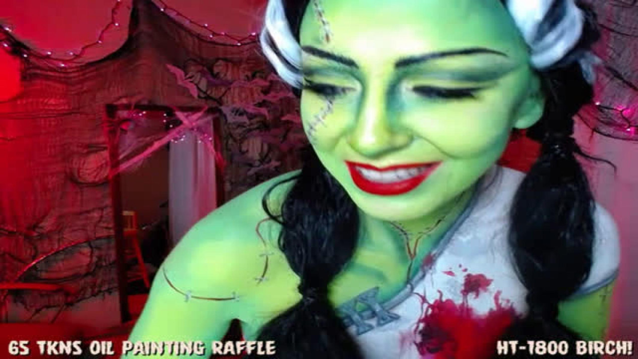 yarroween Camwhore Webcam [2017/10/15 10:31:58]