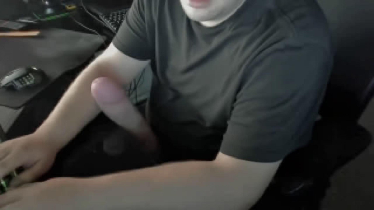 hugehung1979 Fisting [2018/04/21 11:55:42]