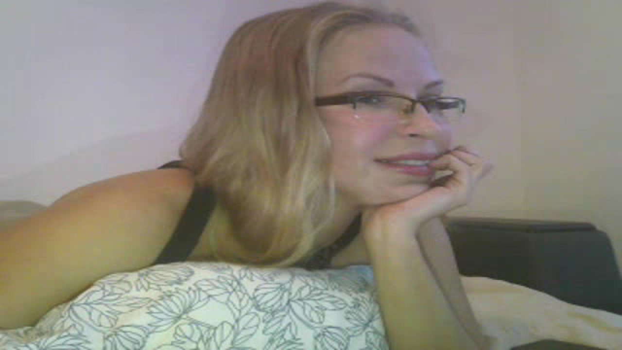 mylen Masturbating Webcam [2017/10/06 04:50:12]