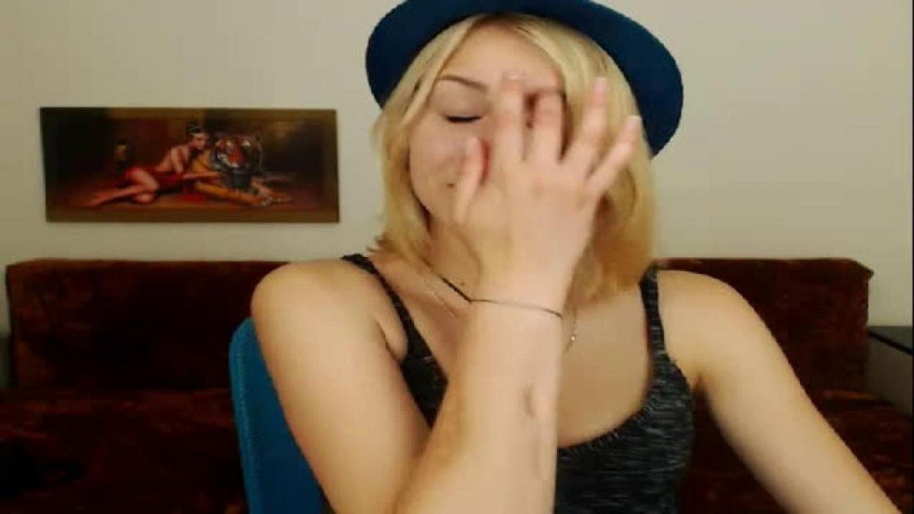 klubnichka Feet Show [2017/07/22 23:50:27]