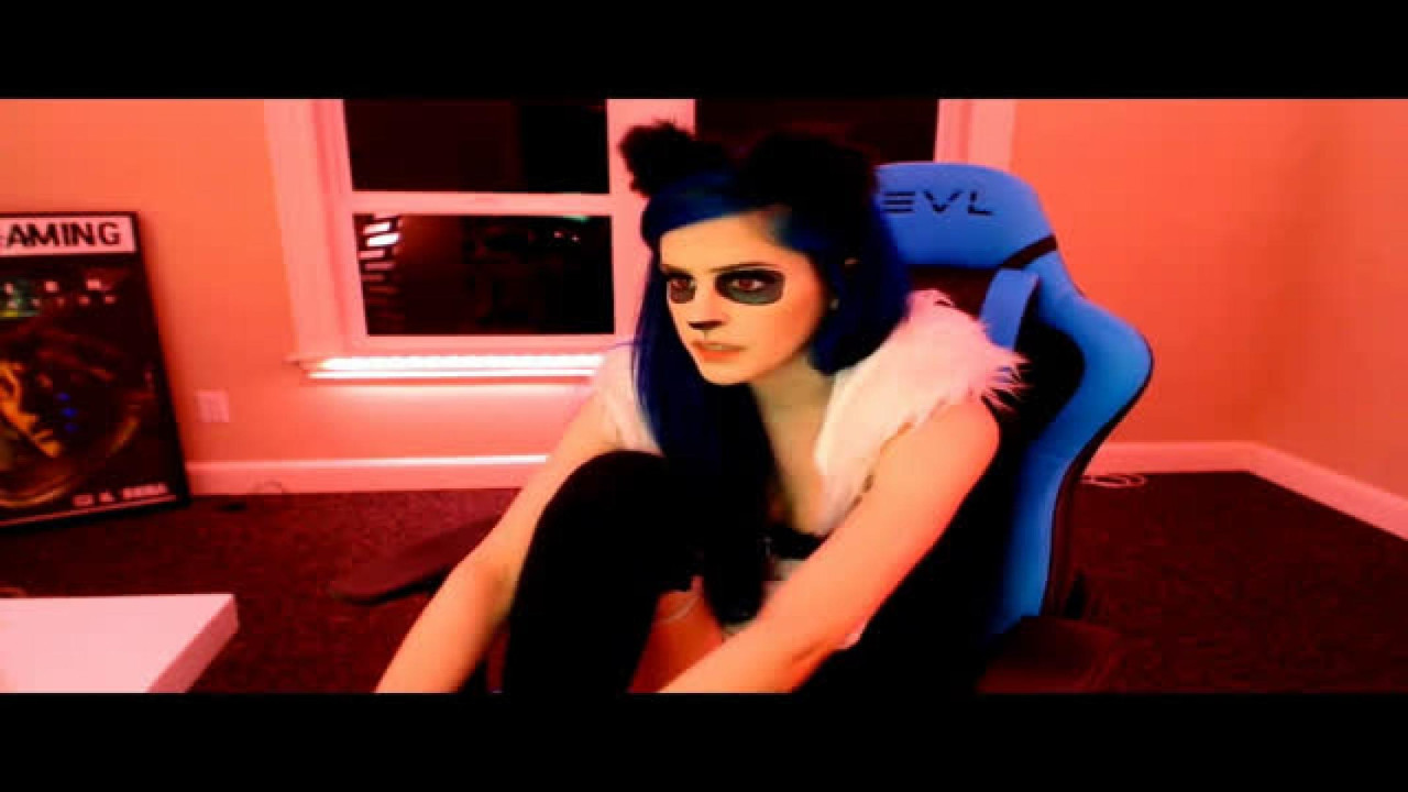 kati3kat Topless [2017/10/18 06:50:45]