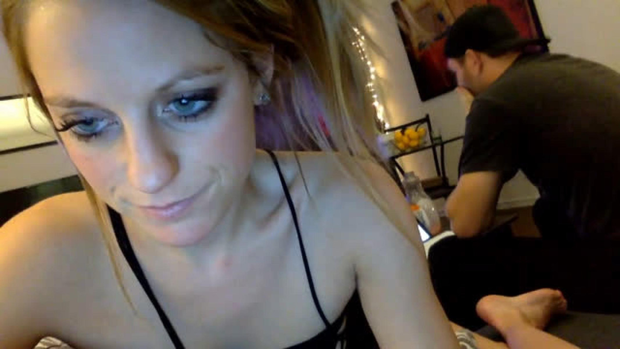 jennabean252 Topless Webcam [2017/12/18 06:31:07]