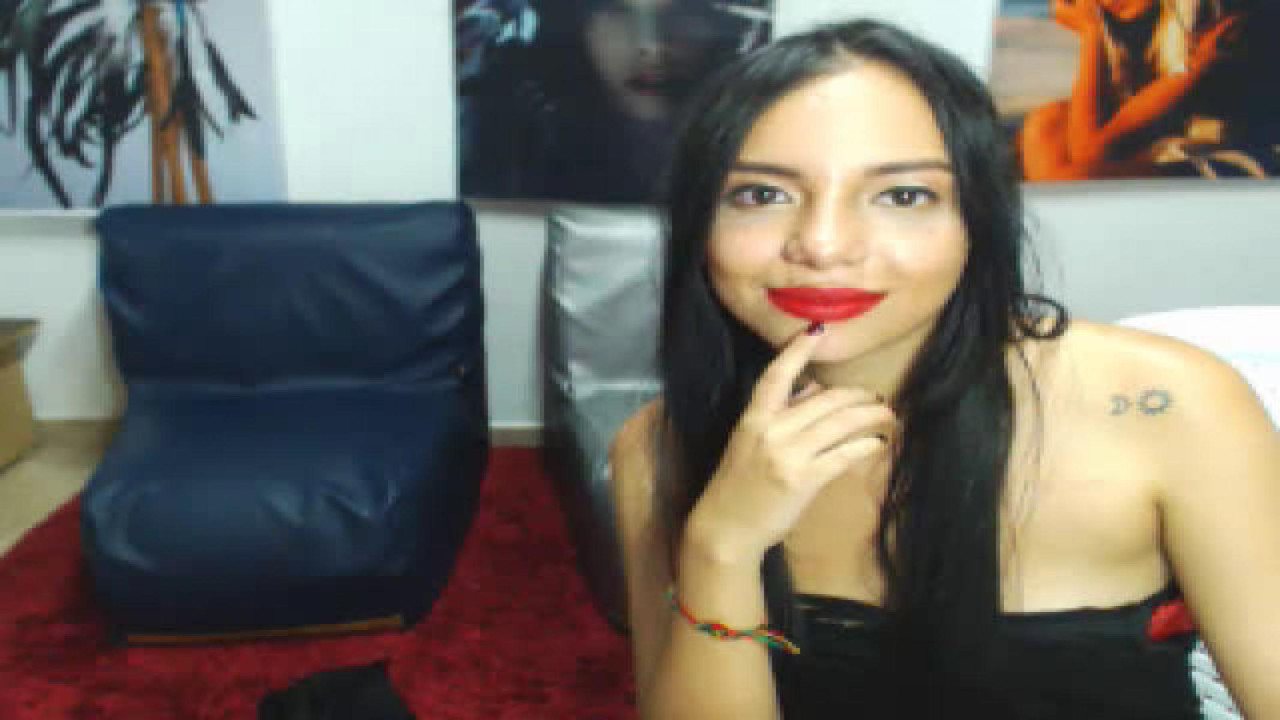 violetklousss Strap Video [2017/11/10 22:41:48]
