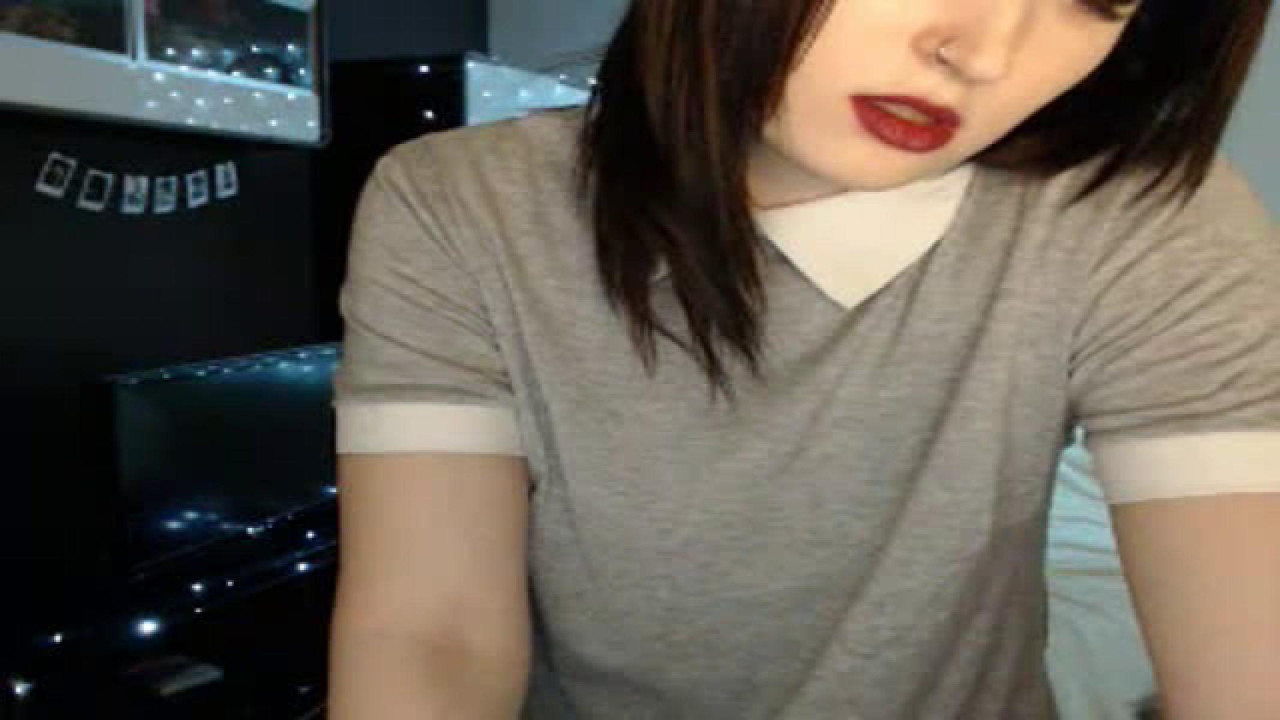 littlecaprise Throat Video [2017/12/19 22:51:14]